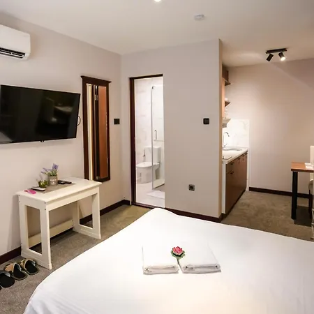 Element Apartment *